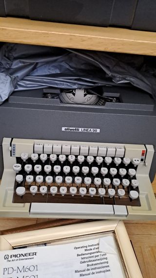 Olivetti Linea 98 - Máquina de escribir