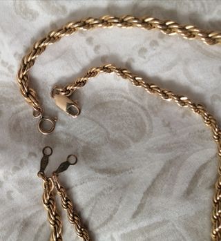 Collar y pulsera bañado en oro 