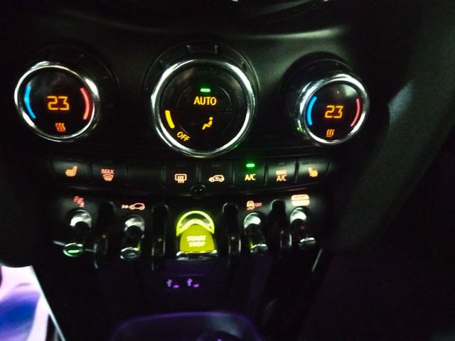 MINI Cooper Cooper SE Trim L