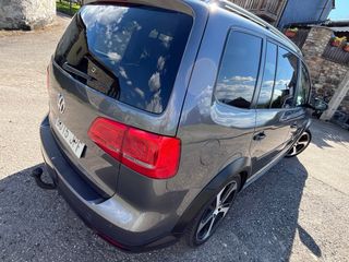 Volkswagen Touran cross