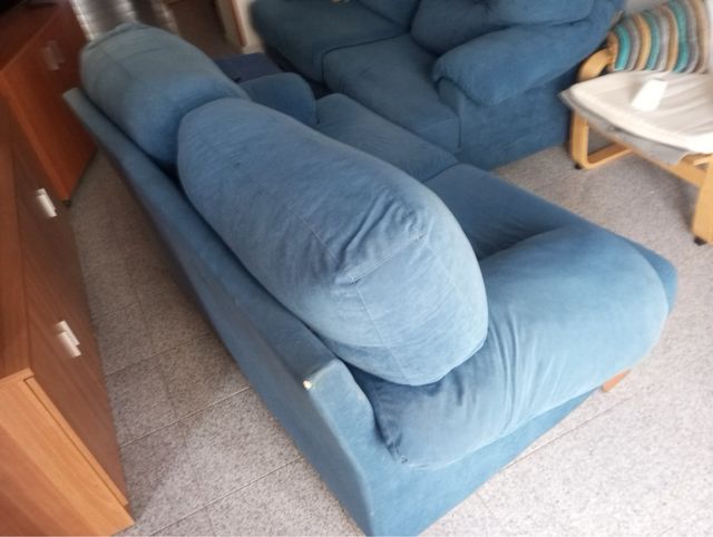 Sofá 2 plazas azul