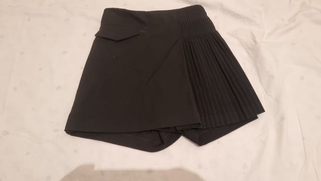 Gonna a pantaloncino plissettati neri - 12 anni