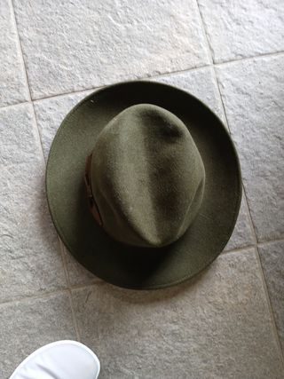Cappello feltro verde oliva