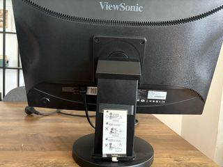 Monitor PC 22.5"