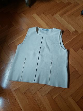 Top Zara beis talla M