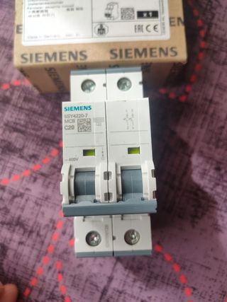 Interruptor automatico siemens