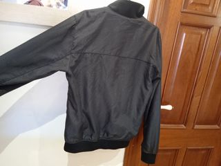 Cazadora impermeable gris -XDYE