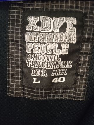 Cazadora impermeable gris -XDYE