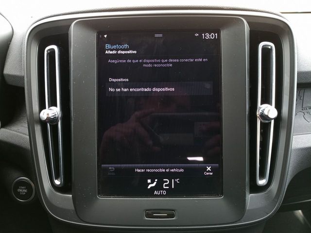 Volvo XC40 Momentum Core 2WD