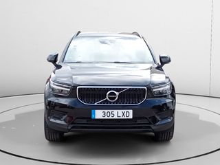 Volvo XC40 Momentum Core 2WD