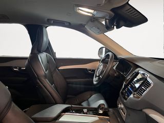 Volvo XC90 Core Recharge Plug-In Hybrid AWD