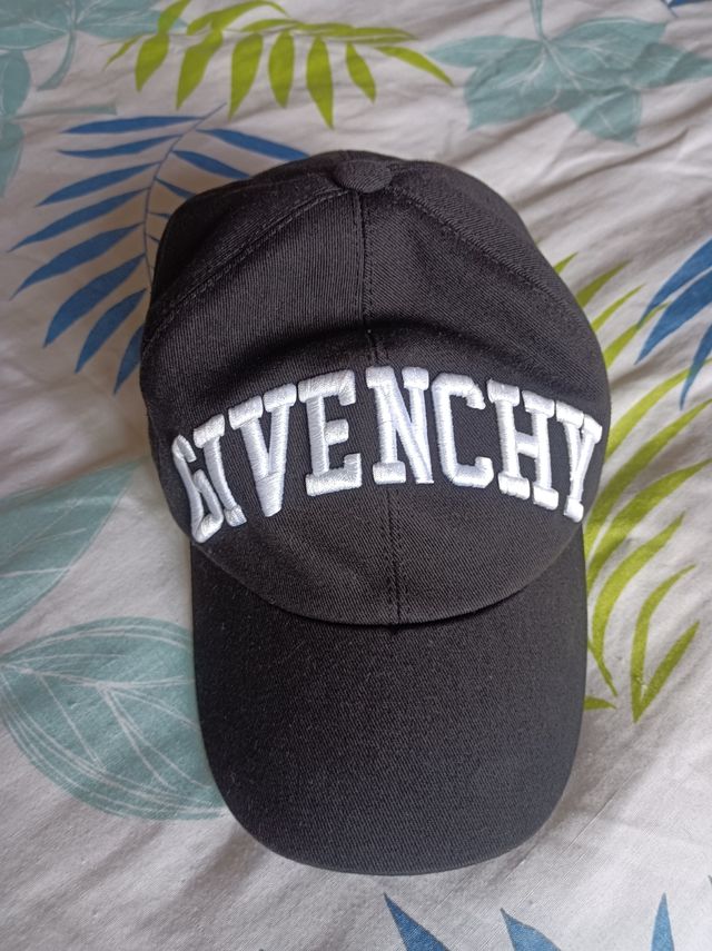 Gorra Givenchy niños