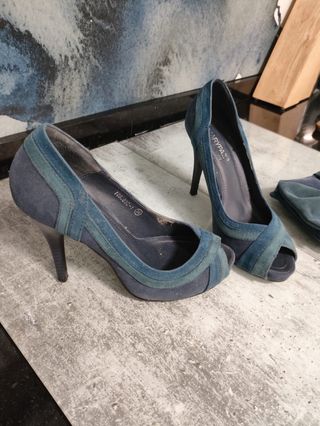 Conjunto acon nobuk y bolso azul y verde talla 37