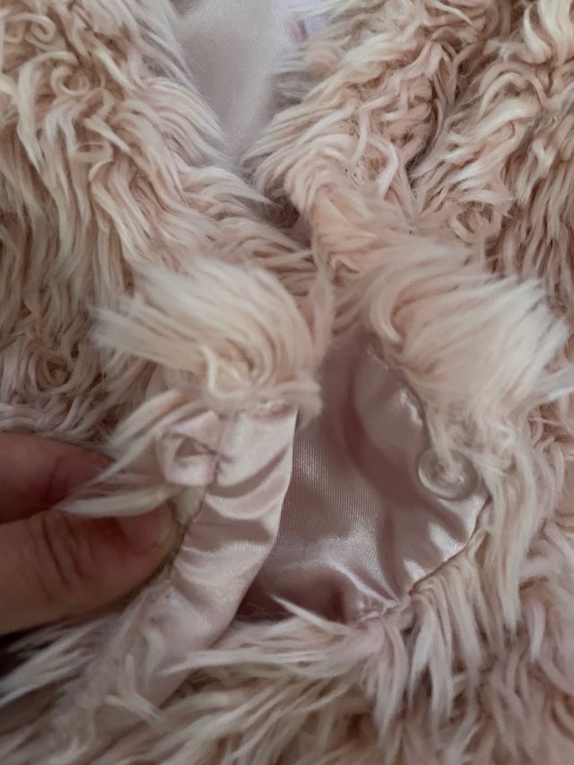 Chalequito de pelo niña