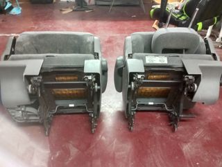 Asientos Voyager Doble reposabrazos.