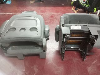 Asientos Voyager Doble reposabrazos.