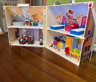 Casa Playmobil - Muñecas