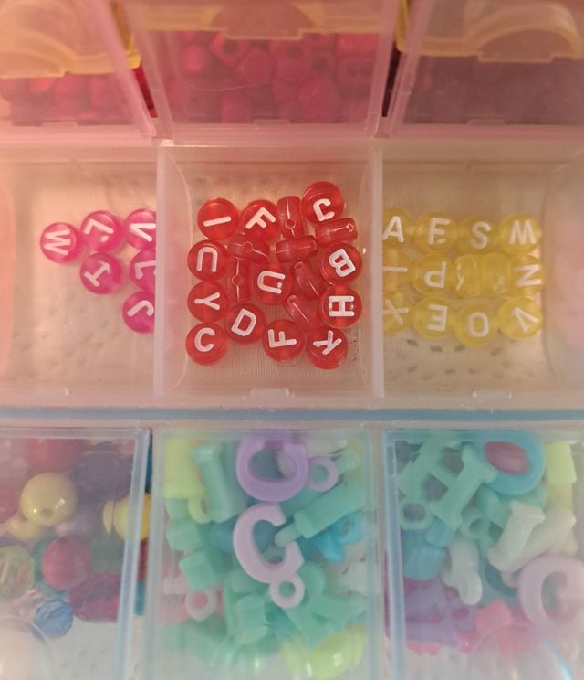 Kit bisutería: Pulseras y collares