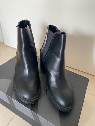 Botines negros