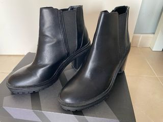 Botines negros
