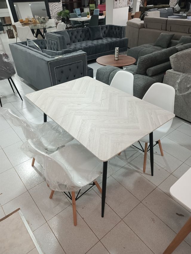 SUPER OFERTA MESA EXTENSIBLE +4 SILLAS