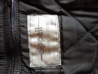 Chaquetón de piel, vestir informal, queda ok