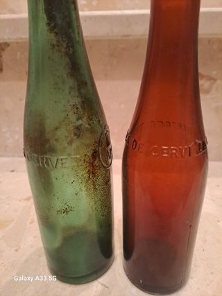 Botellas antiguas Cerveza  Moritz y huertana relie