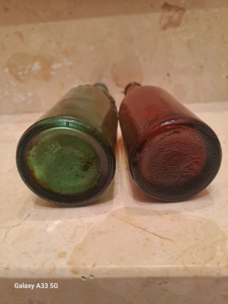 Botellas antiguas Cerveza  Moritz y huertana relie