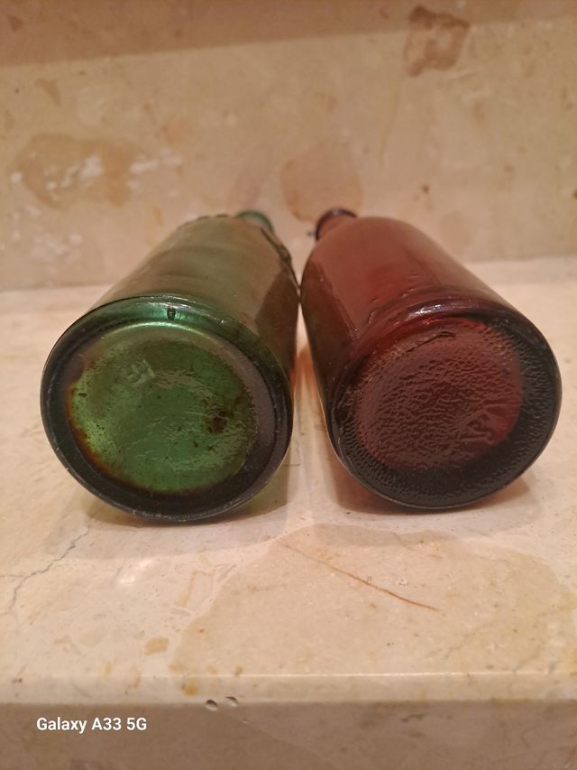 Botellas antiguas Cerveza  Moritz y huertana relie
