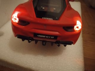 Ferrari 488 GTB telecomandata scala 1/12  