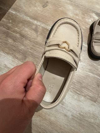 Zapatos Zara niña beige -talla 24
