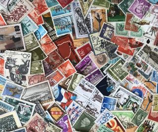 lotto 1000 grammi francobolli mondiali  1 kg 20000