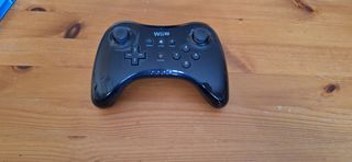 Nintendo Wii U + 2 juegos + mando pro