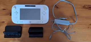 Nintendo Wii U + 2 juegos + mando pro