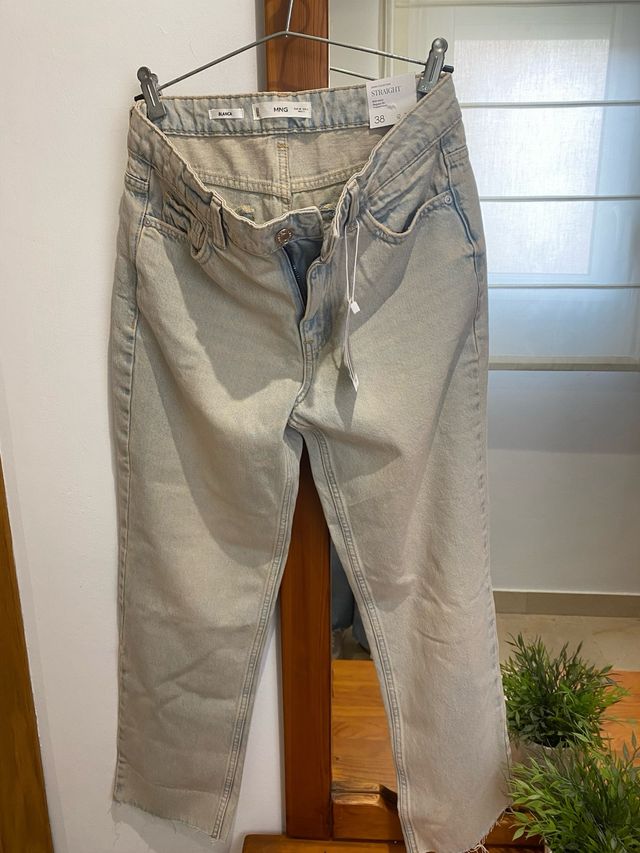 Vaquero Mango azul claro modelo Blanca talla 38