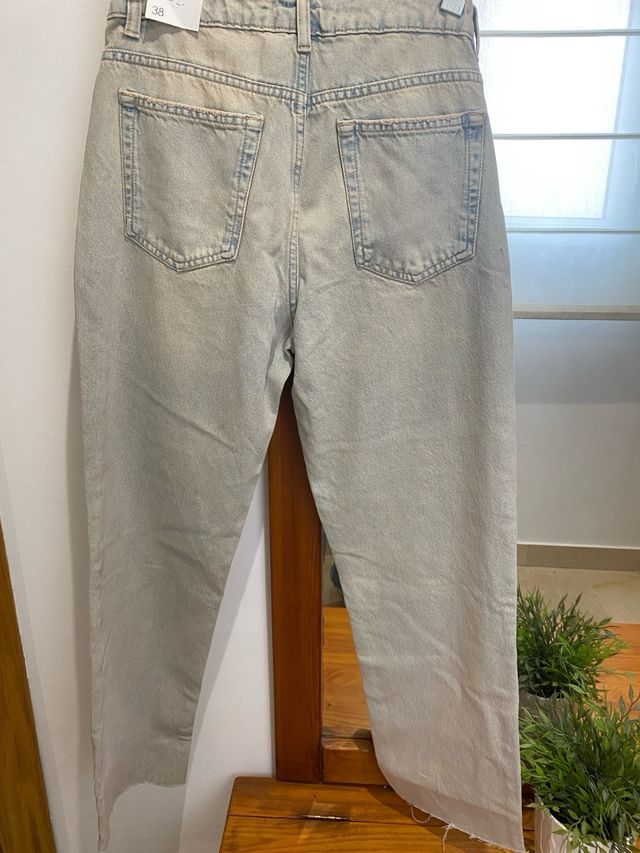Vaquero Mango azul claro modelo Blanca talla 38