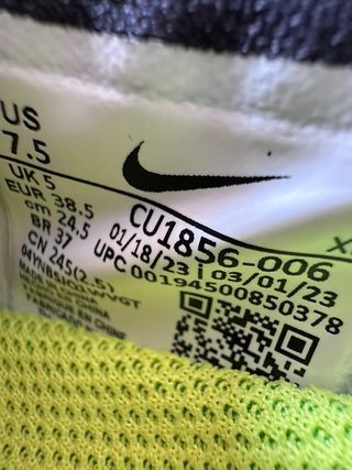 Running Nike vomero 15 mujer talla 38.5  