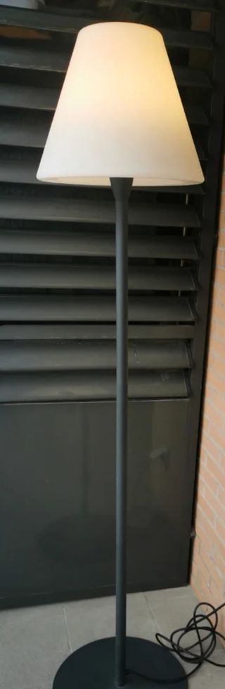 Lámpara exterior de diseño