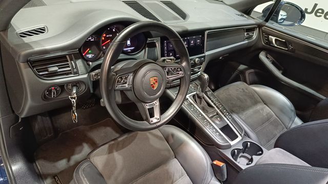 PORSCHE Macan GTS