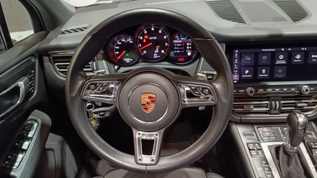 PORSCHE Macan GTS