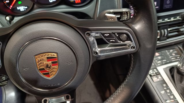 PORSCHE Macan GTS