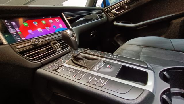 Porsche Macan S