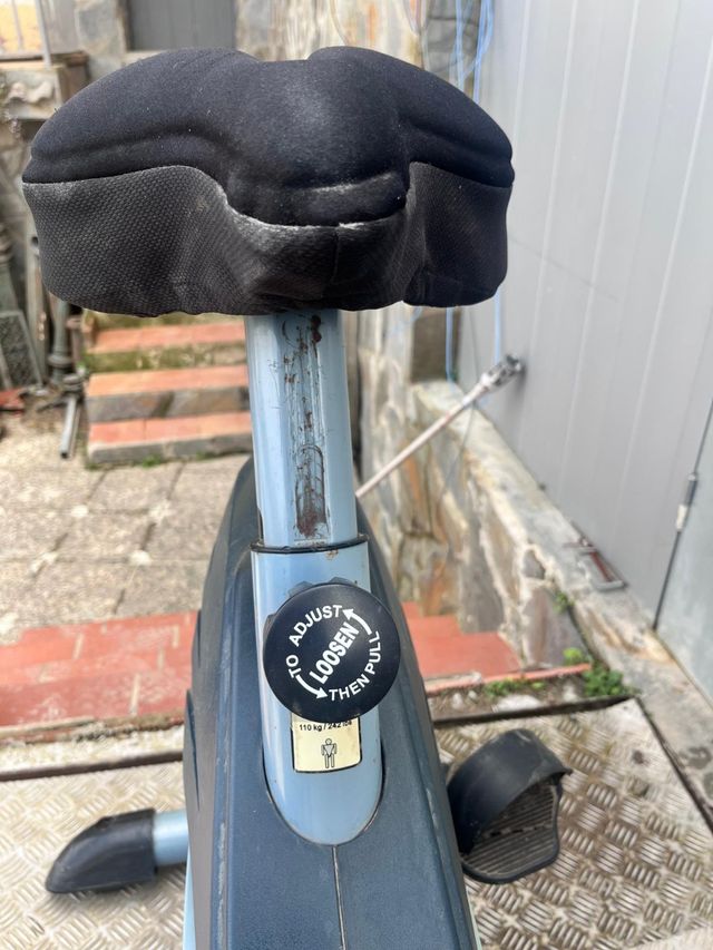 Bicicleta estática ejercicio