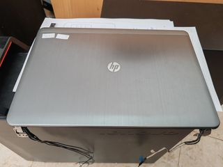 HP 4340s: Pantalla y Bisagras
