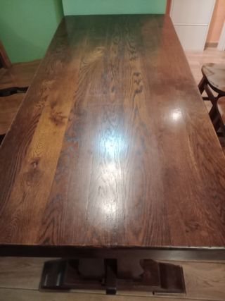 Mesas y sillas roble