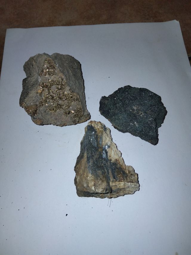 Minerales: Pirita, Magnetita, Galena