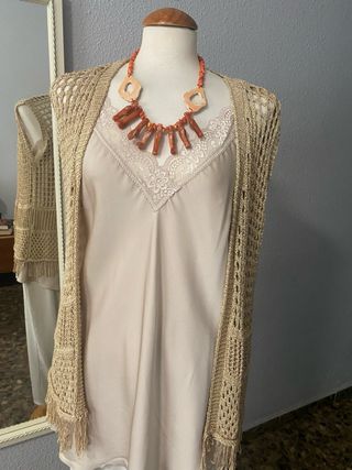 Chaleco y top beige. Nuevo.