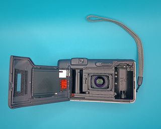 camara compacta Nikon Zoom 400 AF