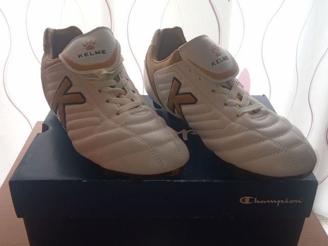 Botas de Fútbol Kelme Trueno Talla 42