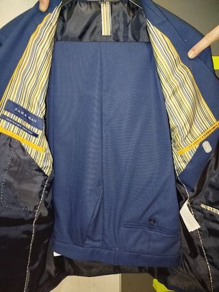 Traje azul marino Zara
